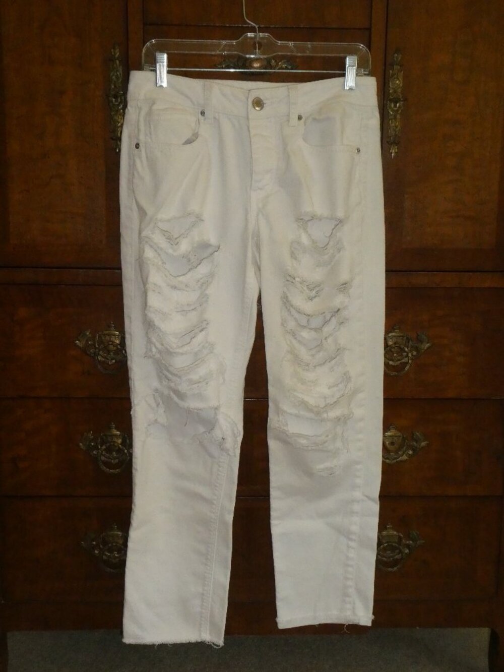 American Eagle Outfitters Distressed Button Front Stretch Off White Jeans Size 4